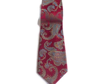 Vintage Italian brand red paisley silk tie