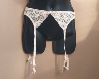 Women's lace lingerie  size S vintage Italy peach garter belt