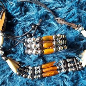 Hairpipe Tribal Choker mit passendem Armband Bild 1