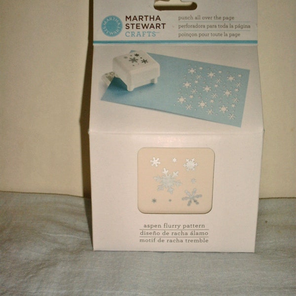 Martha Stewart - Aspen Flurry Punch All Over the Page, New in Box - Punch 42-91004 PRICE REDUCED