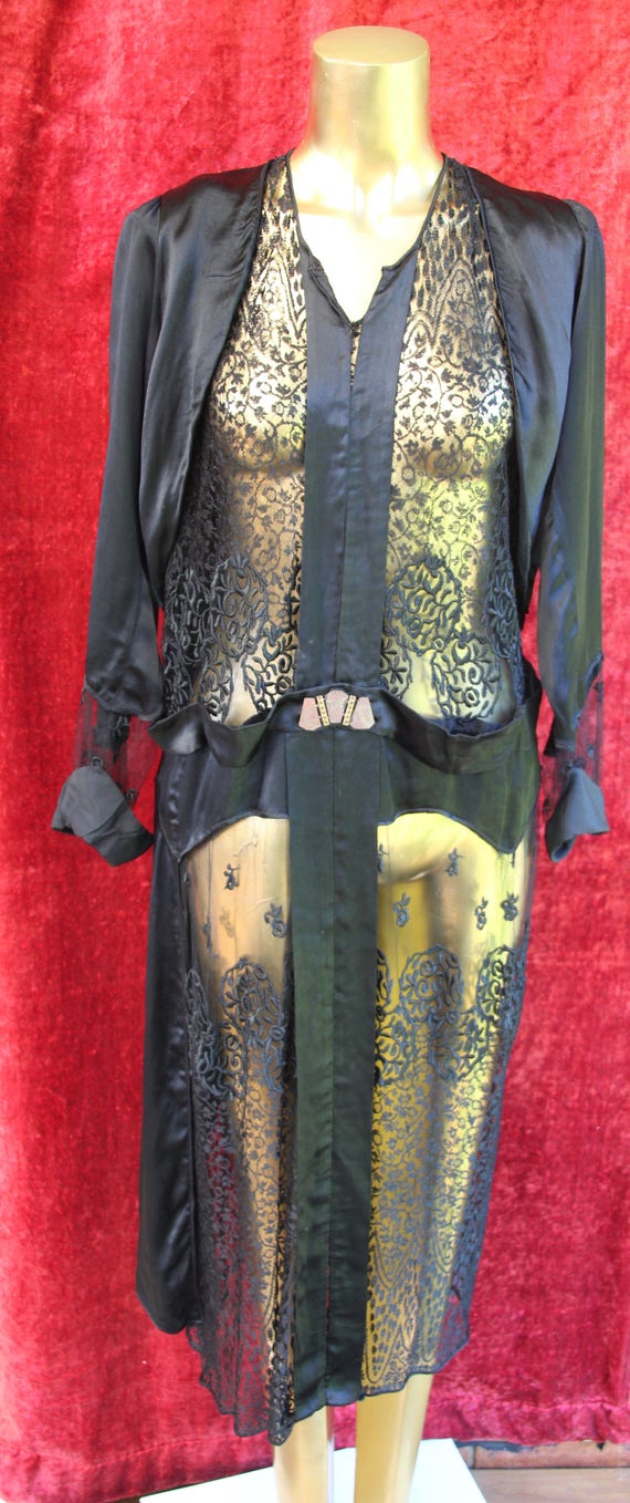 Exquisite Elegant Black Silk and Lace 20s Dress - image 3
