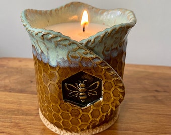 Bee Candle - Pottery Candle -Soy Candle-Honey Candle-Pottery Planter, Bee Gift- Reusable Candle- Eco Candle- Honeycomb Candle- Hive Candle