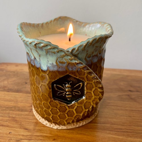 Bee Candle - Pottery Candle -Soy Candle-Honey Candle-Pottery Planter, Bee Gift- Reusable Candle- Eco Candle- Honeycomb Candle- Hive Candle