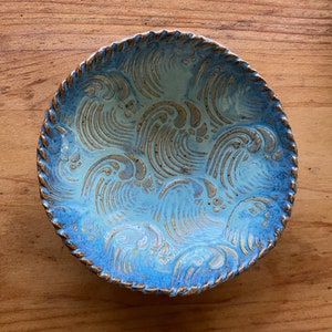 Waves Ring Dish- Beach Ring Dish- Beach Dip Dish- Ocean ring dish- Beach Wedding Favor- Beach Engagement Gift-Coastal Wedding- Seashell bowl