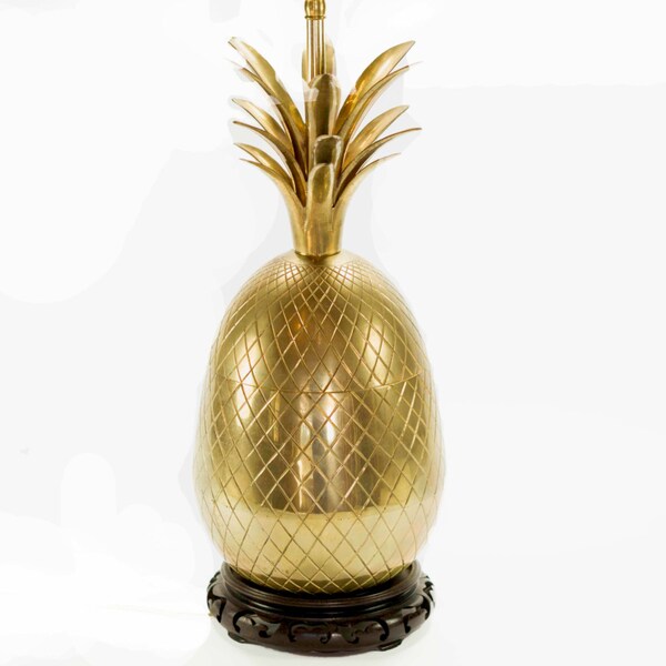 Large Vintage Brass Pineapple Lamp. Hollywood Regency Retro Pineapple Lamp.