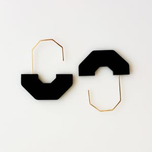 HEX ARCH EARRINGS black earrings, arch earrings, minimalist, gold, modern jewelry, statement earring, circle, hanging earring, white Black