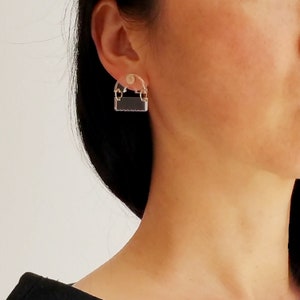 WAVY EARRINGS NO.1 arch earrings, small earrings, modern jewelry, minimal earrings, minimalist earrings, geometric earrings, clear image 1