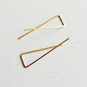 PC NO. 1 | gold earrings, minimalist jewelry, wire earrings, delicate earrings, delicate jewelry, paper clip earrings, geometric earrings |
