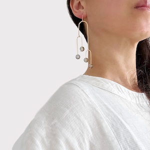 Boucles d'oreilles Willowy | longues boucles d'oreilles lustre en verre accrocheuses - scintillantes et gracieuses
