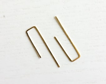 PC NO. 8 | gold earrings, minimalist jewelry, wire earrings, delicate earrings, lines earrings, paper clip earrings, geometric |