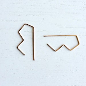 PC NO. 2  | gold earrings, minimalist jewelry, wire earrings, delicate earrings, triangle earrings, zigzag, paper clip earrings, geometric |