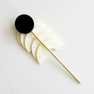 Circle Bun Pin_BK | circle hair pin, metal hair pin, gold hair pin, hair stick, hair accessories, minimalist, black hair pin, bun holder |