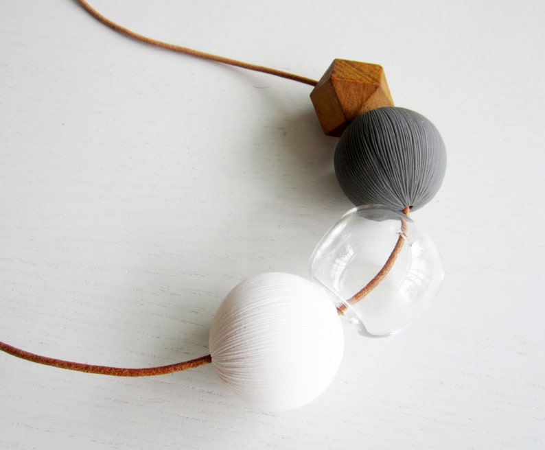 poms poms bubbles necklace beads necklace felt jewelry glass necklace gray | 15 adjustable necklace DOTS NECKLACE NO white