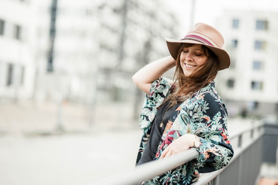 Casual Taupe Colored Fedora With a Rose Colored Nuance  display picture 2