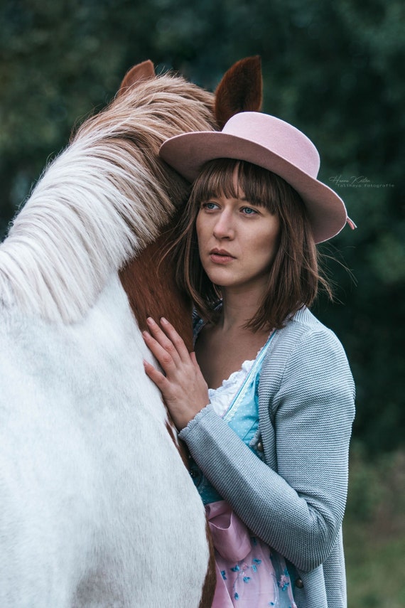 Light Pink Boater Hat With a Top in the 