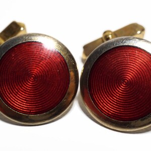 Vintage SWANK Round Red Cufflinks with Guilloché Finish | Modernist Style Mid Century Mens Jewelry
