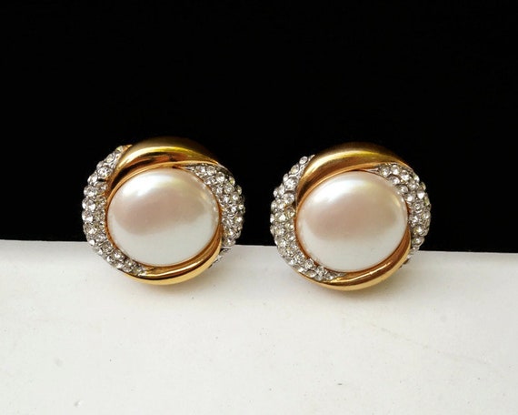 Large Round Statement Earrings with Simulated Pea… - image 1