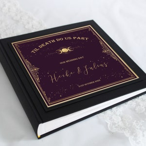 Álbum de fotos de casamento inspirado em tabuleiro Ouija personalizado e embalado em ameixa, vermelho e verde