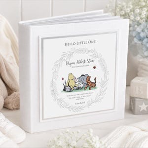 Personalisiertes und verpacktes Winnie-Puuh-Fotoalbum für die Geburt Bild 2