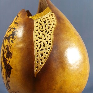 Gourd vase image 2