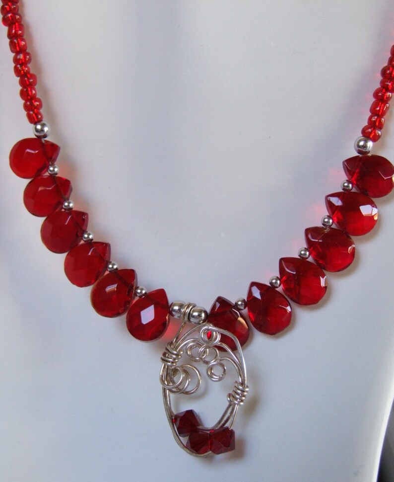 Red teardrop necklace with wire and crystal focal 0313NK