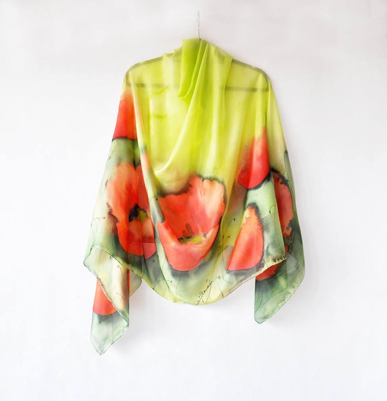 Hand painted silk scarf with poppies. Hand Painted Big Long Silk Scarf with poppy meadow. Red, orange, bright green, dark green,pareo zdjęcie 4