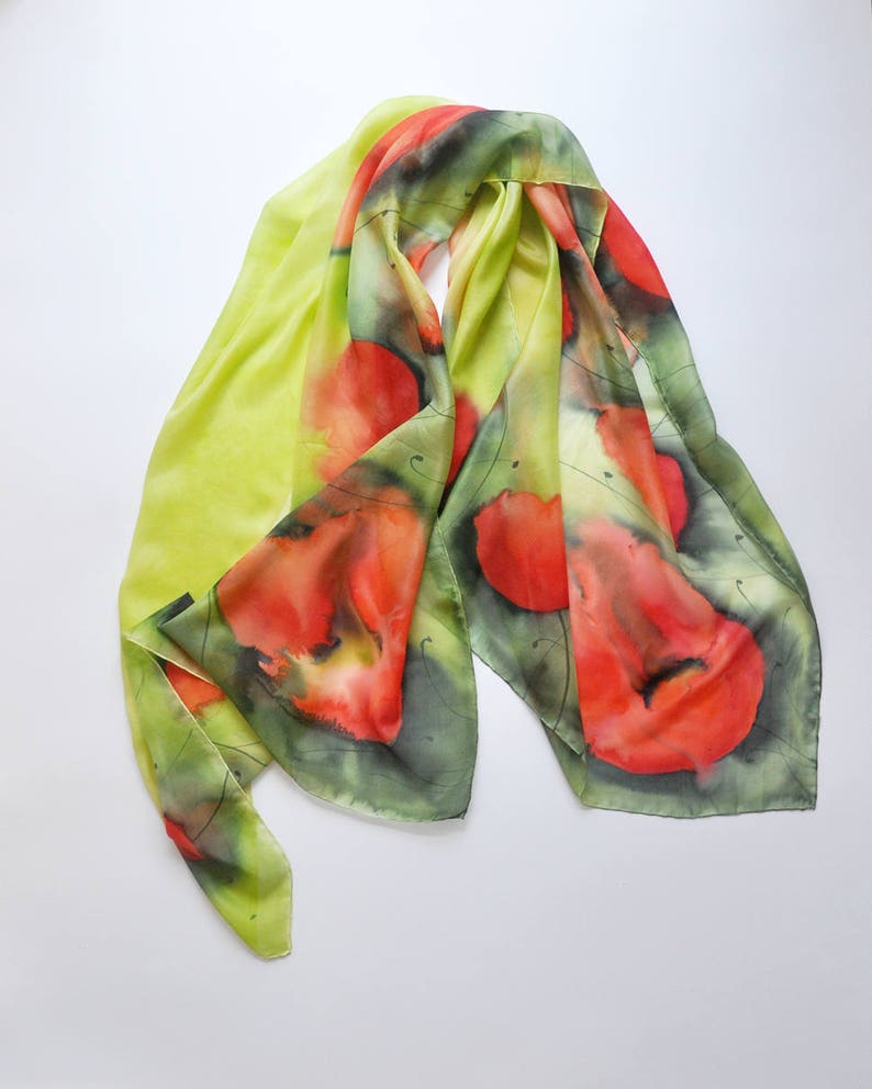 Hand painted silk scarf with poppies. Hand Painted Big Long Silk Scarf with poppy meadow. Red, orange, bright green, dark green,pareo zdjęcie 1