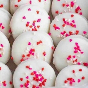 Valentine chocolate covered Oreos