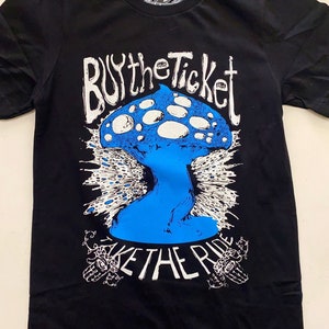 Camiseta de hongos, cita de Hunter S. Thompson, estilo psicodélico, miedo y asco en Las Vegas, regalo para un fan de Hunter S. Thompson, camiseta de hongos