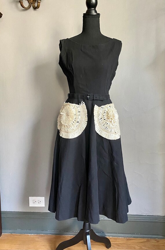 50s Sleeveless Black Dress Belted Circle Skirt Wov