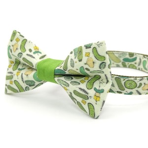 Bow Tie Cat Collar Set - "Kind of a Big Dill" - Green Pickle Cat Collar w/ Matching Bowtie / Cucumber, Food / Cat, Kitten, Small Dog Sizes