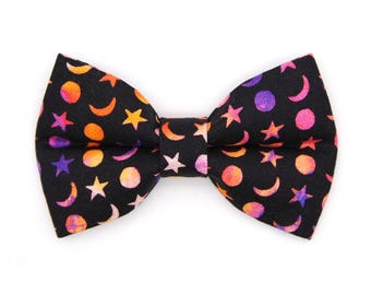Papillon per gatti con luna - "Cosmic" - Papillon con luna stellata per collare per gatti / Papillon con stelle celestiali di Halloween, spazio, nero / Papillon per gatti, gattini e cani di piccola taglia