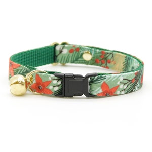 Holiday Cat Collar - "Rustic Christmas" - Green Pine, Berries & Poinsettia Cat Collar / Breakaway or Non-Breakaway / Cat, Kitten, Small Dog