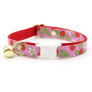Cat Collar - "Wild Strawberry - Pink" - Liberty of London® Floral Cat Collar / Breakaway or Non-Breakaway / Spring, Summer / Cat + Small Dog