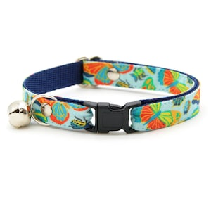 Cat Collar - "Bugs & Butterflies" - Sky Blue Insect + Butterfly Cat Collar / Breakaway or Non-Breakaway / Spring + Summer / Cat + Small Dog