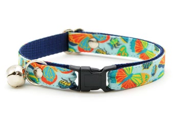 Cat Collar - "Bugs & Butterflies" - Sky Blue Insect + Butterfly Cat Collar / Breakaway or Non-Breakaway / Spring + Summer / Cat + Small Dog