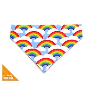 レインボーキャットバンダナ - 「レインボーマジック」 - 80年代レトロ / LGBTQプライド / 猫・小型犬用バンダナ / 誕生日 / スライド式バンダナ / 首輪にかけるタイプ