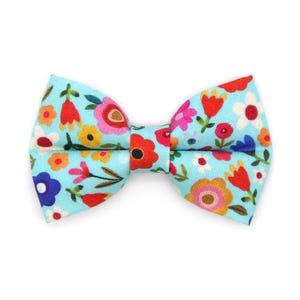 Cat Bow Tie - &quot;Morning Song&quot; - Mint Robin&#39;s Egg Blue Floral Bow Tie for Cat Collar / Spring Flowers / Cat, Kitten + Small Dog Bowtie