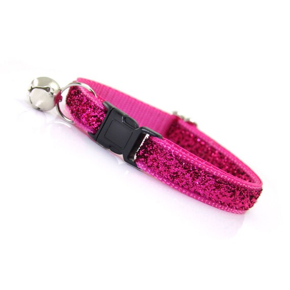 cat not using scratching post