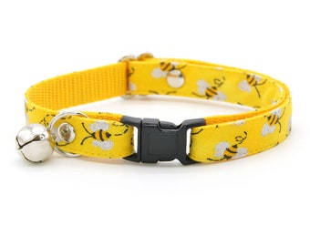 Cat Collar - "Show Me The Honey" - Yellow Bee Cat Collar / Breakaway or Non-Breakaway / Spring,Summer,Bee Lover,Bumblebee / Cat + Small Dog