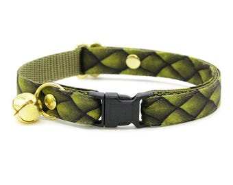Dragon Cat Collar - "Dragon Scales - Green" - Fantasy Cat Collar / Breakaway or Non-Breakaway / Dragon Gifts / Cat, Kitten + Small Dog Sizes