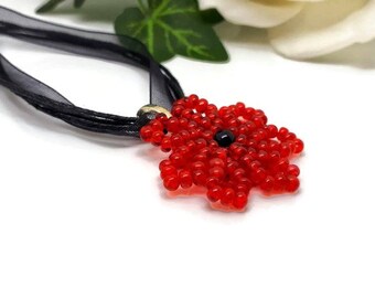 Red Poppy Beaded Pendant Necklace