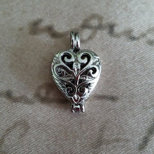 Vintage Filigree Heart Locket