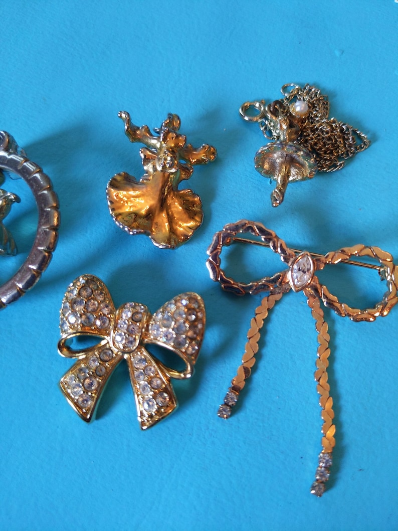 Bow /& Ballerina Vintage Lot