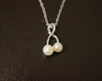 Silver Faux Pearl Necklace