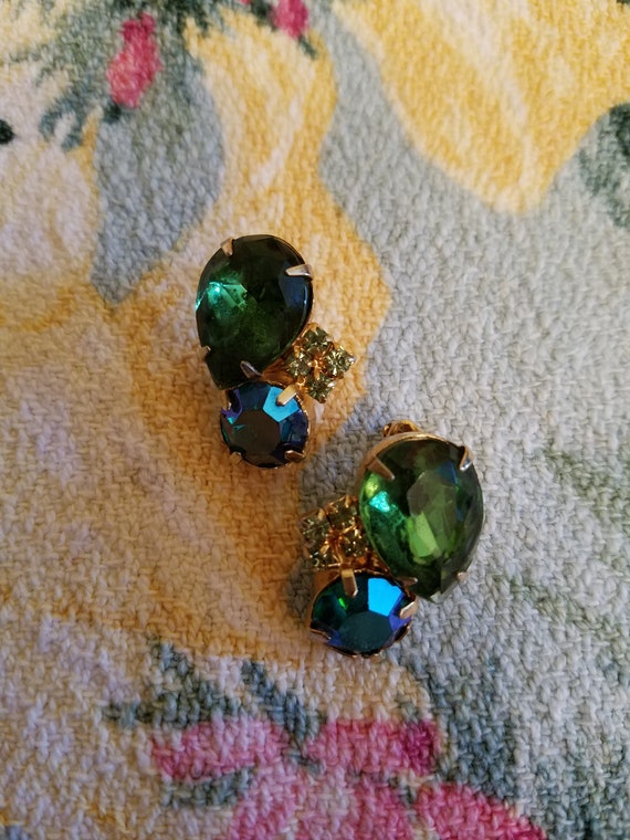 Vintage Green Rhinestone Brooch/Earring Set - image 2