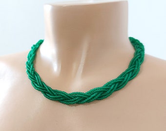 Kelly green necklace, beaded necklace, braided necklace, seed bead necklace, green necklace, christmas gift,sacramento state,bridesmaid gift