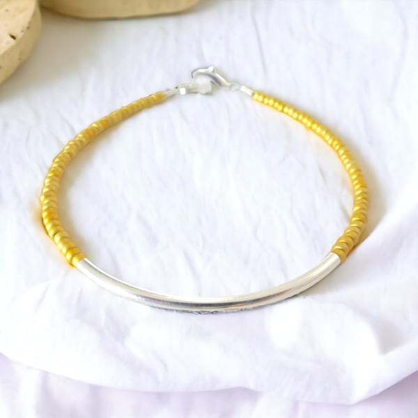 Bracelet moutarde en argent sterling, bracelet ou chaîne de cheville verge d'or, bracelet de perles ocre, bracelet de perles de rocaille de safran