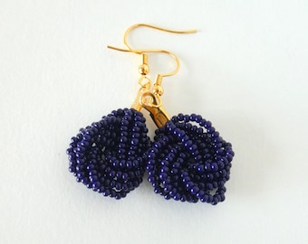 Navy blue earrings, beaded blue earrings,knot seed bead earrings,bridesmaid earrings,navy blue earrings,bridesmaids gifts,Gift for Her,