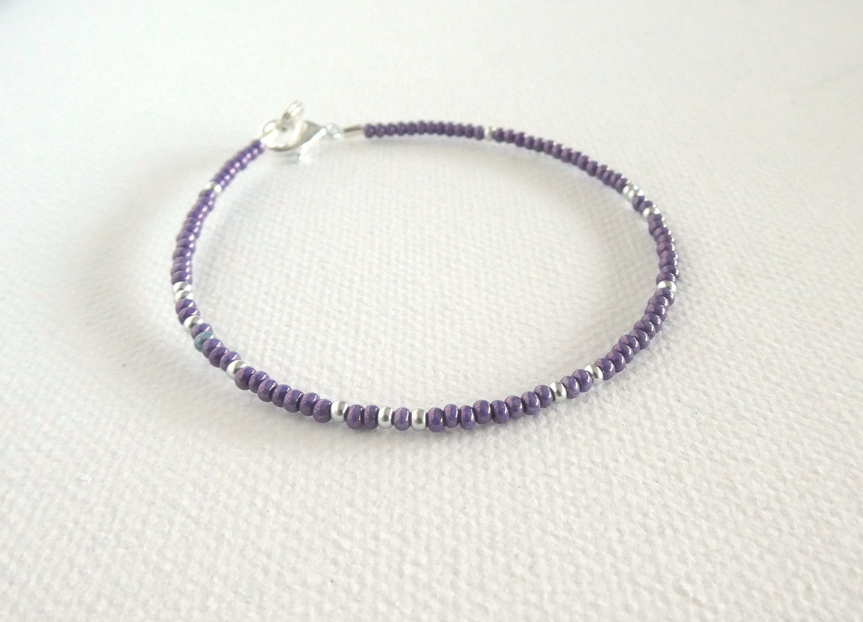Bracelet Serpentin Avec Perles Violettes Et Métal Argenté - Sans Nickel - Bijou Fantaisie